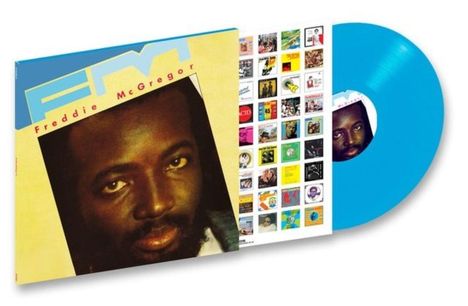 "Freddie McGregor" und "FM" auf einem Plattencover. Davor eine blaue Vinyl-Schallplatte. Im Hintergrund kleine Coverabbildungen.