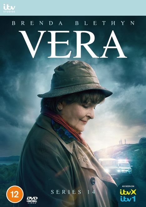 "BRENDA BLETHYN VERA SERIES 14". Frau in Mantel und Hut, im Hintergrund Polizeiauto und Landschaft. ITV-Logo unten rechts.