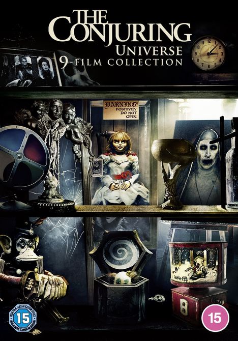 "The Conjuring Universe 9-Film Collection" und "Warning! Positively do not open". Gruselige Puppen und Objekte.