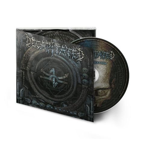 "Decapitated", "The Negation"; ein CD-Cover und eine CD mit einem dunklen, mystischen Design und Schädelmotiv.