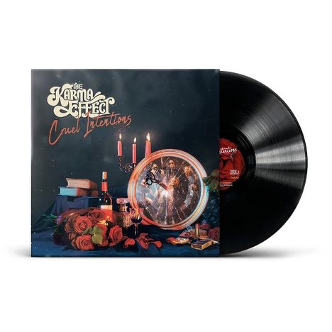 "The Karma Effect: Cruel Intentions." Eine Schallplatte mit einem Cover, das eine romantische Szenerie zeigt.