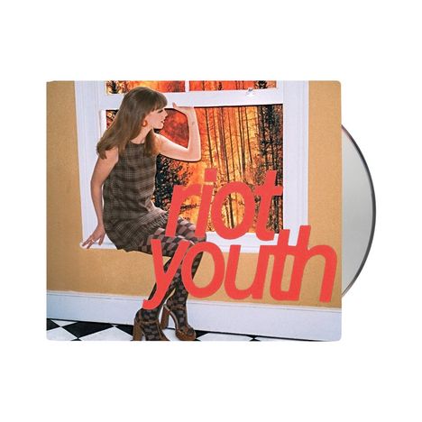 Auf dem Cover steht "riot youth" in großen roten Buchstaben. Eine Frau sitzt im Fenster, draußen brennt der Wald.
