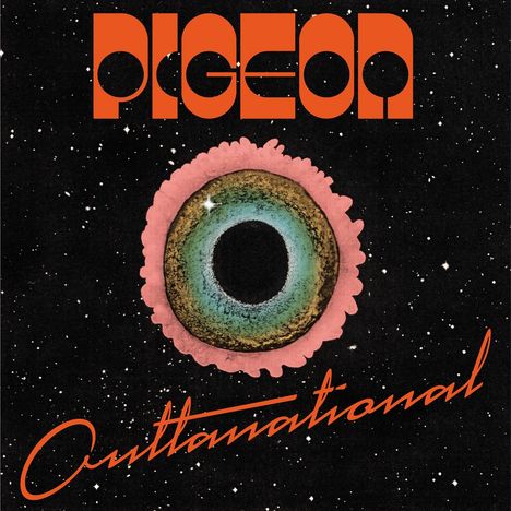 Text: "PIGEON" oben, "Ouinternational" unten. Illustration: Ein Auge mit farbiger Iris vor einem Sternenhimmel.