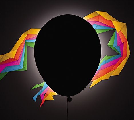 Kein erkennbarer Text. Dunkler Ballon im Vordergrund, bunte geometrische Formen strahlen nach außen.