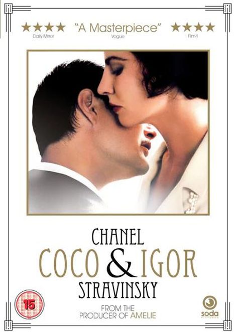 "Coco & Igor", genannt Meisterwerk. Nahe Szene: Ein Mann und eine Frau nah beieinander, elegante Kleidung.