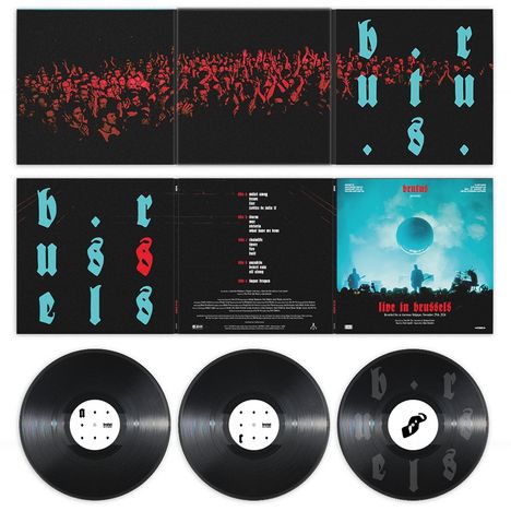 Oben blauer Text "brutus", unten "live in brussels". Links Schallplatten mit ähnlichem Design.