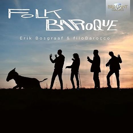 „Folk Baroque“ in markanter Schrift, Silhouetten von Personen und einem Hund, Hintergrund mit Abendhimmel.