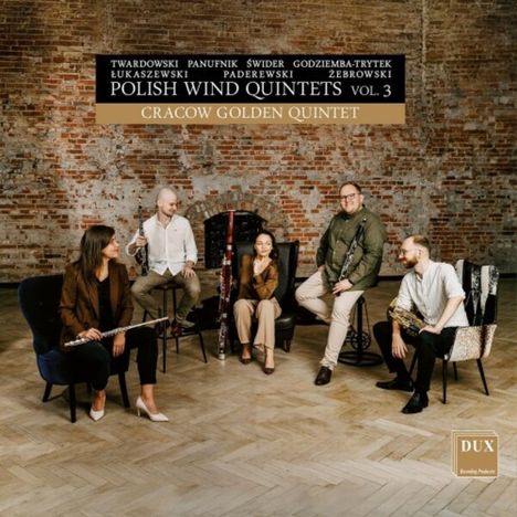 "POLISH WIND QUINTETS VOL. 3" und "CRACOW GOLDEN QUINTET"; fünf Personen mit Holzblasinstrumenten vor einer Backsteinwand.