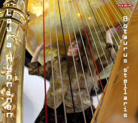 Texte: "Laura Hynninen", "Botaurus stellaris". Frau spielt Harfe, goldene Details, roter und schwarzer Schriftzug.
