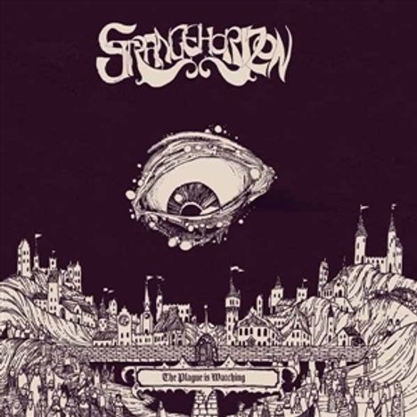Oben: "Spacehorizon". Unten: "The Plague is Watching". Illustration einer Stadt mit einem großen Auge darüber.