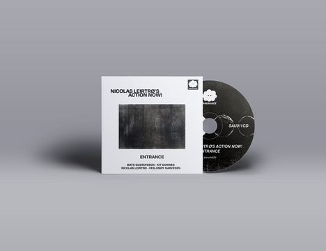CD-Cover mit Text "NICOLAS LEIRTØ'S ACTION NOW! ENTRANCE". Schwarz-weißes Design, schwarzer Kreis auf grau.