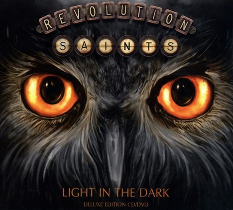 Revolution Saints: Light In The Dark, 1 CD und 1 DVD