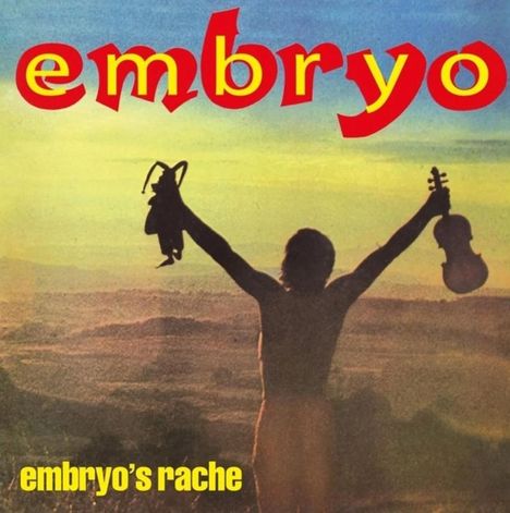 "embryo" in Rot oben, "embryo's rache" in Gelb unten. Silhouette einer Person mit Instrumenten, Landschaft im Hintergrund.