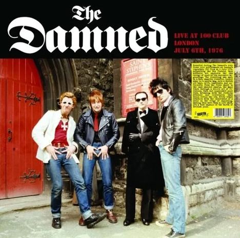 "The Damned", "Live at 100 Club London July 6th, 1976". Vier Personen posieren vor einer roten Tür in Lederkleidung.