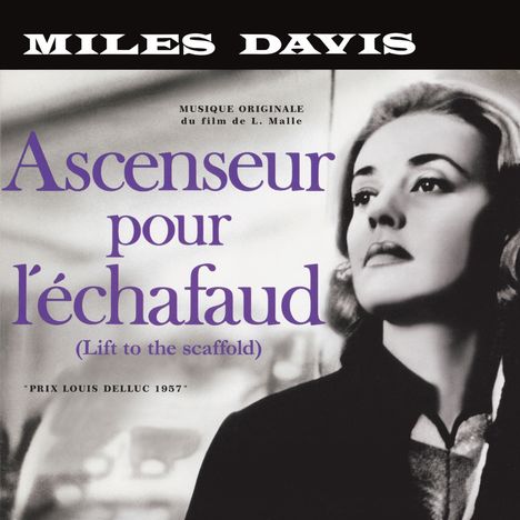 MILES DAVIS, "Ascenseur pour l'échafaud", Schwarz-weiß-Foto einer Frau, ernst blickend, reizvolle Vierzigerjahre-Stimmung.