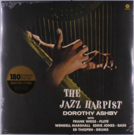 Texte: "THE JAZZ HARPIST", "DOROTHY ASHBY", Musikerliste. Jemand spielt eine Harfe.