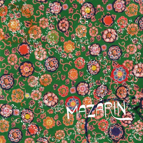 Der Text "MAZARIN" ist auf einem bunten, floralen Muster vor grünem Hintergrund dargestellt.