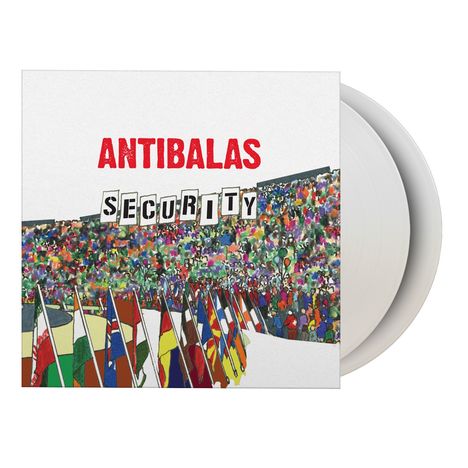 "ANTIBALAS" und "SECURITY" in roten und schwarzen Buchstaben. Buntes Stadion mit Menschen und vielen Fahnen im Vordergrund.