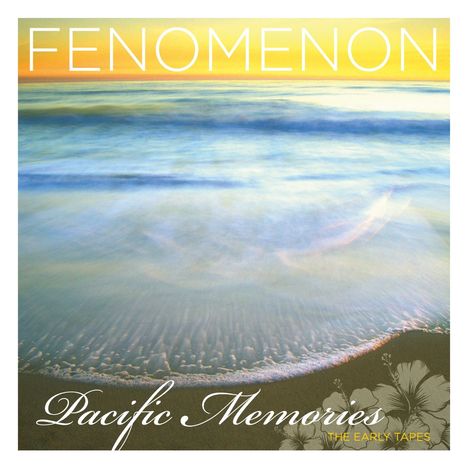 "FENOMENON" oben, "Pacific Memories" unten auf Strand mit Blumenmuster bei Sonnenuntergang.