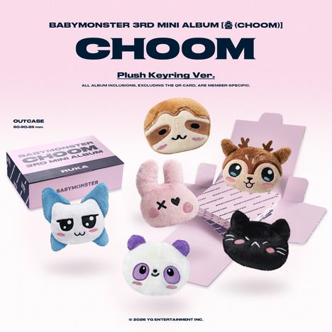 Text: "BABYMONSTER 3RD MINI ALBUM [춤 (CHOOM)] CHOOM Plush Keyring Ver." Sechs Plüschtiere und eine Schachtel.