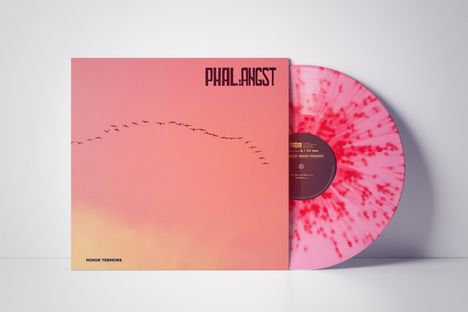 PHAL:ANGST, MINOR TREMORS. Cover in rosa mit Vogelschwarm, Vinyl in rosa mit roten Sprenkeln.