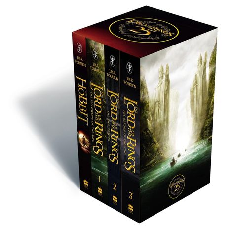 Buchtitel: "The Hobbit", "The Lord of the Rings 1-3". Cover zeigt Boote vor großen Statuen in einer Fantasielandschaft.