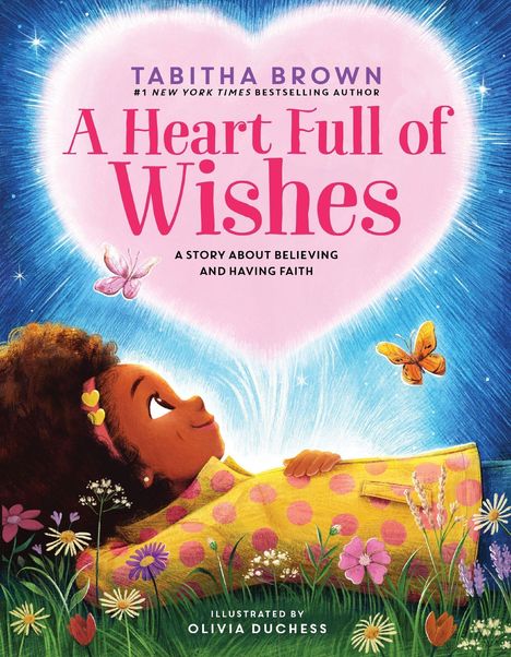 "A Heart Full of Wishes" steht in einem großen, rosafarbenen Herzen. Darunter ein Mädchen in einer Blumenwiese.