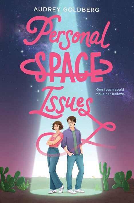 Der Titel „Personal Space Issues“ steht in rosa Schrift. Ein Mann und eine Frau stehen unter einem Lichtstrahl in einer Wüstenlandschaft.