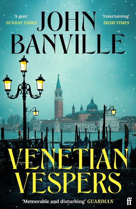 "JOHN BANVILLE" oben, "VENETIAN VESPERS" groß unten; Lampen erleuchtet, venezianische Architektur im Hintergrund, bewölkter Himmel.