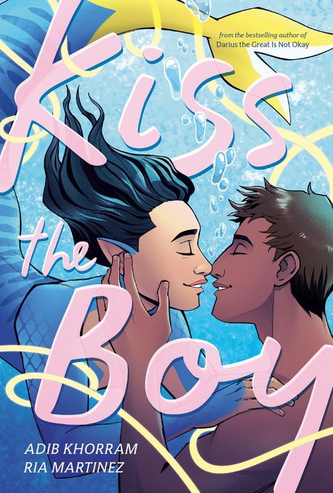 Text: „Kiss the Boy“. Illustration von zwei Personen, die sich unter Wasser küssen, farbenfrohe und lebendige Gestaltung.