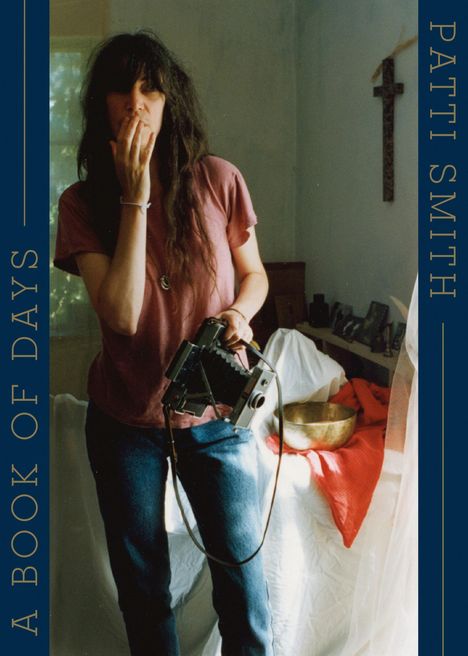 Patti Smith: A Book of Days, Buch