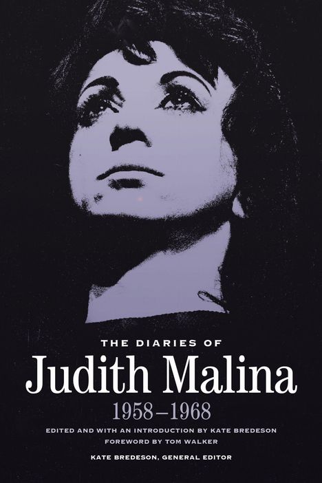 „The Diaries of Judith Malina 1958-1968.“ Schwarz-weißes Porträt von Frau, die nach oben blickt.