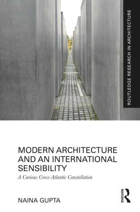 MODERN ARCHITECTURE AND AN INTERNATIONAL SENSIBILITY. Langer Weg zwischen hohen Betonwänden.
