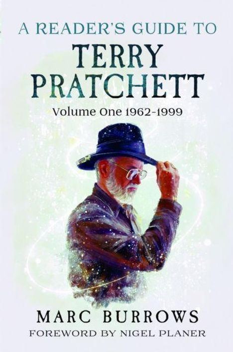 'A Reader’s Guide to Terry Pratchett, Volume One 1962-1999' von Marc Burrows. Illustration eines Mannes im Hut.