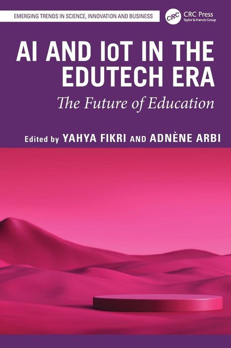 "AI AND IoT IN THE EDUTECH ERA" - Lila Text über rosa Landschaft mit Berglandschaft und Podest.