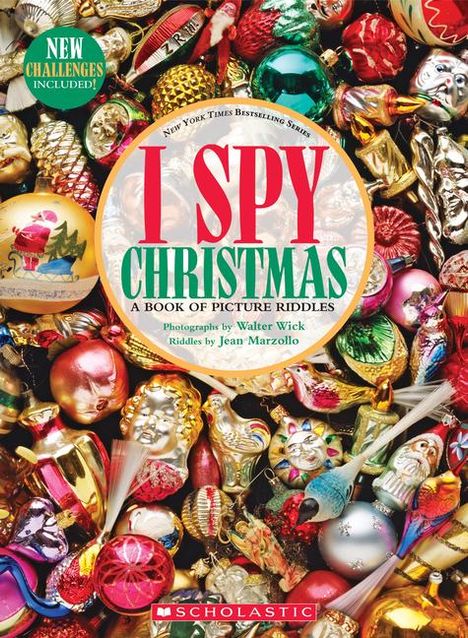 Titel: "I Spy Christmas: A Book of Picture Riddles". Farbige Weihnachtsdekorationen und Ornamente füllen den Hintergrund.