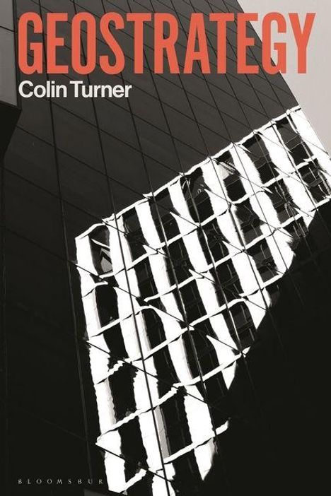 "GEOSTRATEGY", Colin Turner. Spiegelung eines Gebäudes in einer Glasfassade, grafisch in Schwarzweiß gehalten.