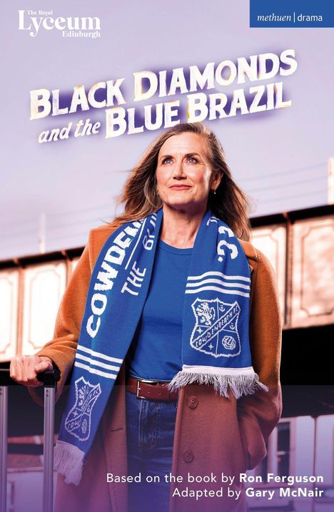 "Black Diamonds and the Blue Brazil" steht groß. Eine Frau mit blauem Schal und braunem Mantel steht draußen vor einer Brücke.
