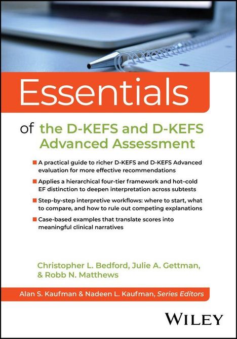 Essentials of the D-KEFS and D-KEFS Advanced Assessment. Ein Buchcover mit Notizbuch und Stift im Hintergrund.