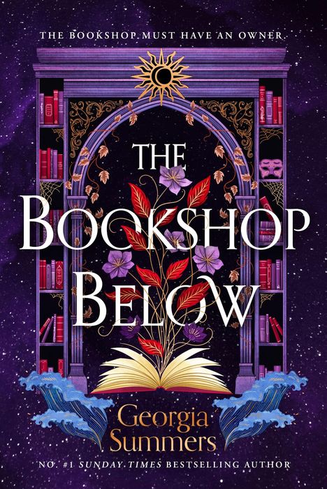 "The Bookshop Below" auf einem mystischen Hintergrund mit lila Blüten und roten Blättern. Ein offenes Buch und Bücherregale.