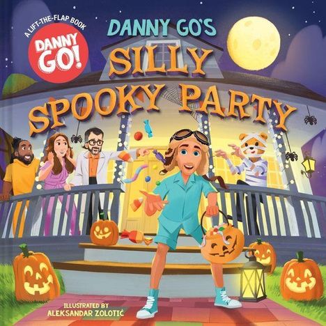 "Danny Go's Silly Spooky Party" in großen Buchstaben. Menschen feiern vor einem dekorierten Haus mit Kürbissen und Lichtern.