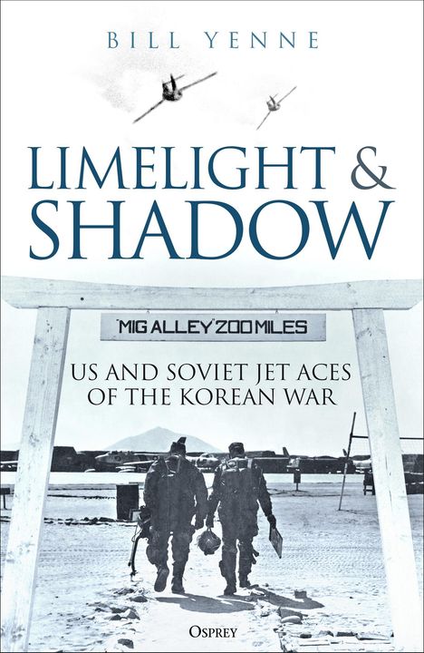 "Limelight & Shadow", "MiG Alley 200 Miles", "US and Soviet Jet Aces of the Korean War". Zwei Soldaten im Schnee.