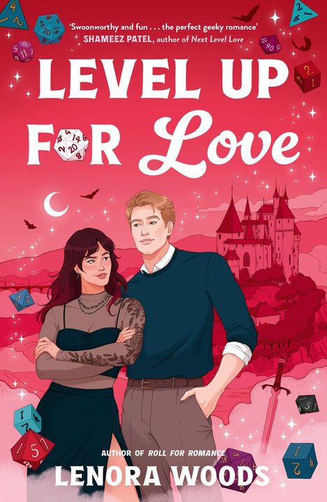 Titel: "Level Up for Love"  
Autor: Lenora Woods  
Ein Paar vor einem Schloss, umgeben von Würfeln und Sternen.