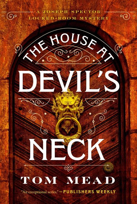 „The House at Devil’s Neck“ von Tom Mead. Rote Tür mit goldenem Teufelskopf-Klopfer. Mysteriöser Flair.