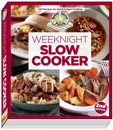 "Weeknight Slow Cooker, 2nd Edition, 225 Recipes for Quick & Easy Cooking." Essensfotos mit Sandwiches und Eintöpfen.