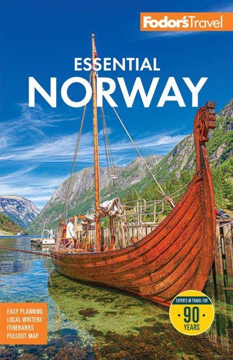 „Fodor's Travel - Essential Norway“ in großer Schrift. Ein hölzernes Wikingerschiff auf einem klaren Fjord, umgeben von Bergen.