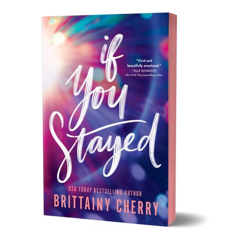 Buchcover mit dem Titel "If You Stayed" von Brittainy Cherry. Farbspiel in Blau- und Pinktönen.