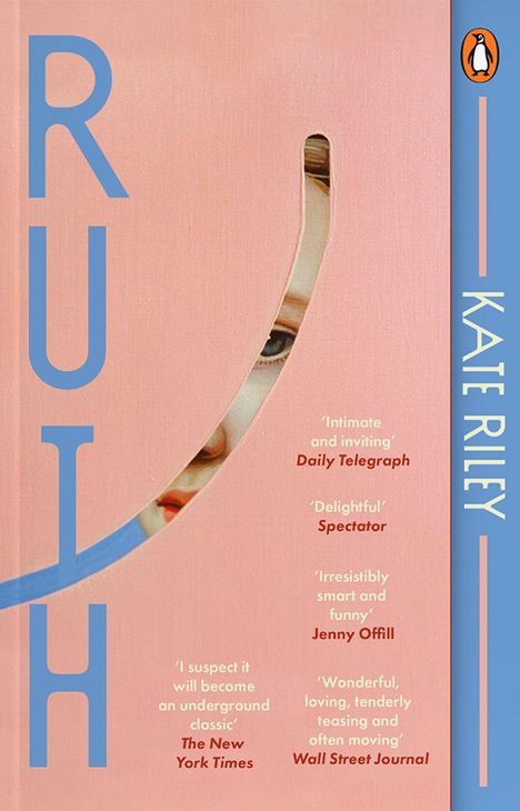 „RUTH“, „KATE RILEY“. Zitate von „Daily Telegraph“, „Spectator“ usw. Rosa Hintergrund, blaues „RUTH“, Porträt durchschimmernd.