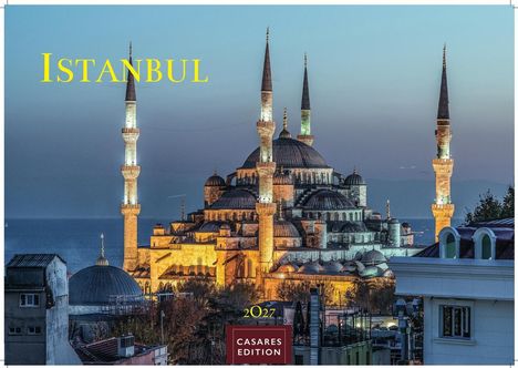 Text: "Istanbul", "2023", "Casares Edition". Sicht auf eine beleuchtete Moschee bei Abenddämmerung mit Minaretten.