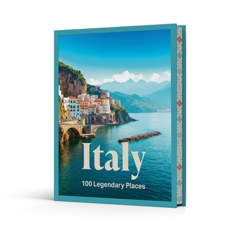 „Italy - 100 Legendary Places“. Ein Buchcover mit einer Küstenlandschaft: bunte Häuser auf Klippen am Meer.